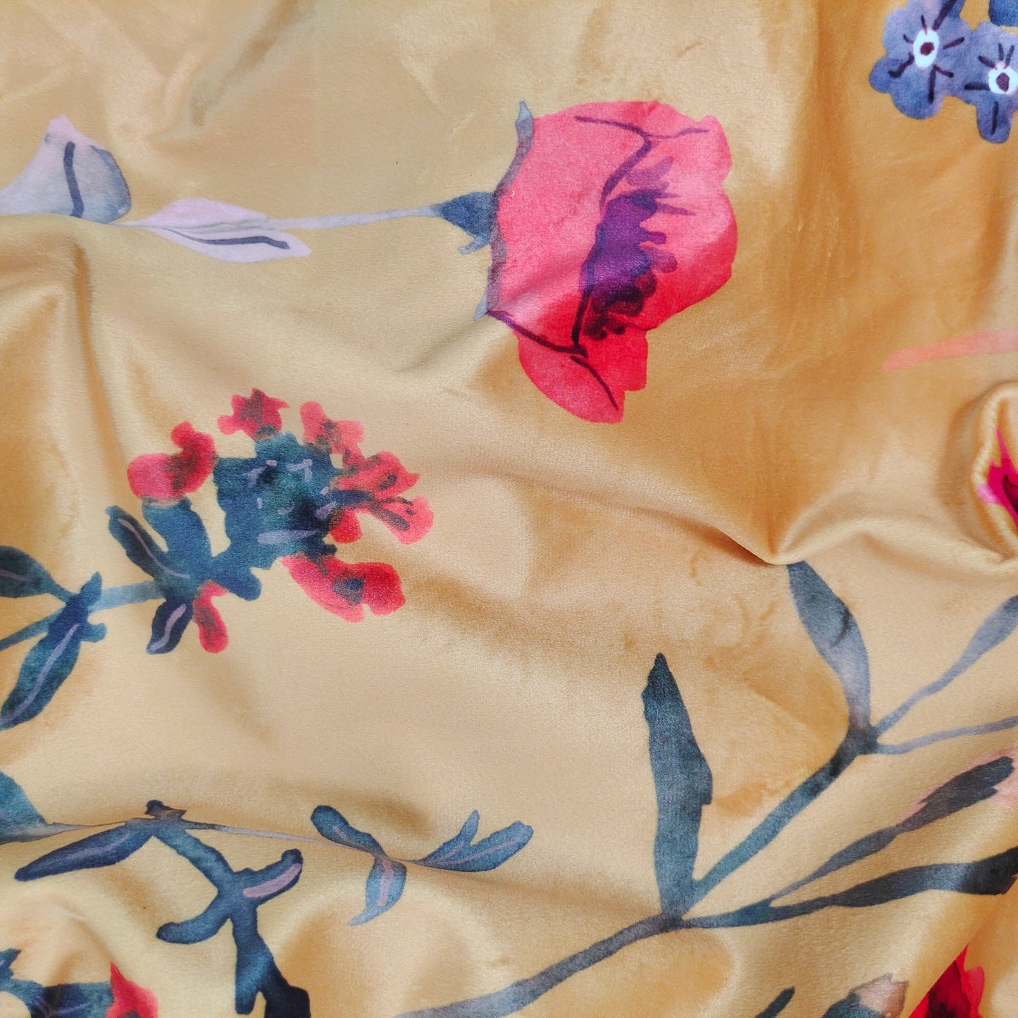 Retro Floral Printed Velvet